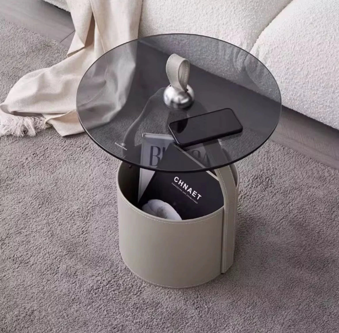 ტყავის ყავის მაგიდა